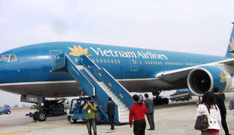 Máy bay Vietnam Airlines hạ cánh khẩn cấp để cứu cháu bé bị co giật