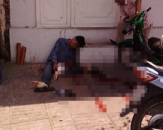 Chán đời, nam thanh niên tự cắt cổ ngay trên đường