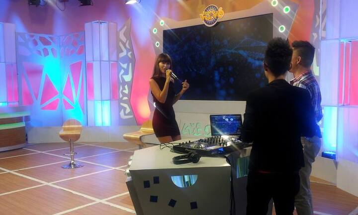 Hà Anh hào hứng trở lại Bữa trưa vui vẻ của VTV6