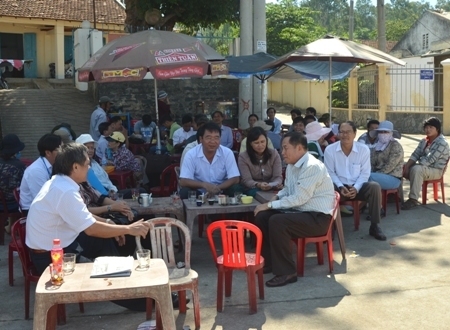 Đưa thi thể ngư dân bị tàu 