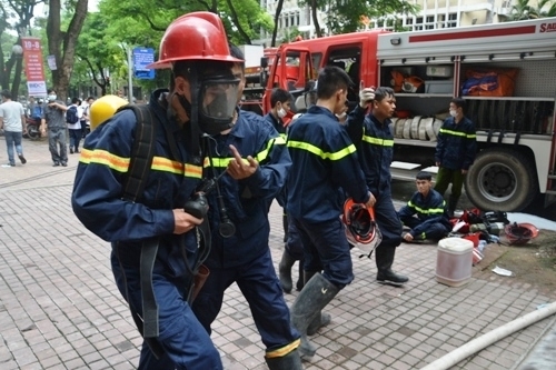 Cháy tầng hầm Ngân hàng nhà nước do chập điện, không có thiệt hại