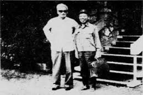 Chuyện tình của những điệp viên lừng danh