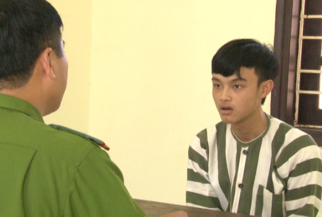 Mê cá độ, con trai chủ nhà “chôm” đồ của khách trọ