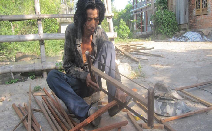 Thảm kịch gia đình có người đàn ông mê sảng 