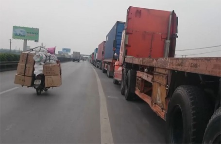 Thủ đoạn mới của nhóm siêu trộm chuyên rút ruột container ở Hải Phòng