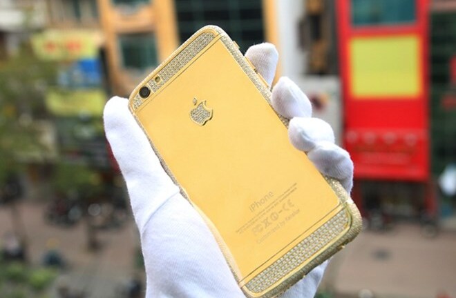 Đại gia vịt Vân Đình chơi iPhone 6 đúc vàng nửa tỷ