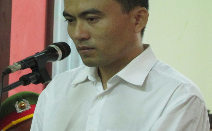 Hai đứa trẻ bơ vơ sau khi cha nhận án chung thân về tội giết vợ