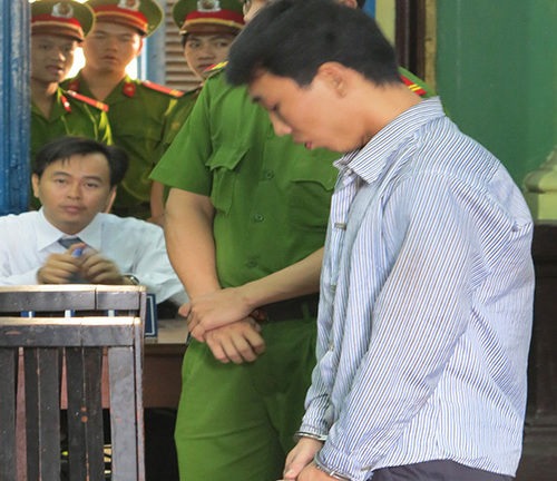 Chuyện khó tin khi gia đình bị hại mong sát thủ... thoát án tử