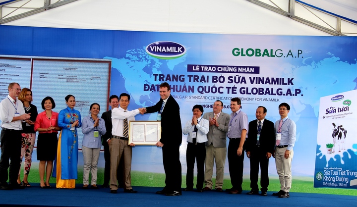 2014, Vinamilk tăng mạnh thu mua sữa tươi nguyên liệu của nông dân