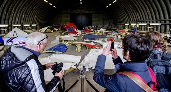 Hà Lan cho phép thân nhân MH17 đến xem mảnh vỡ