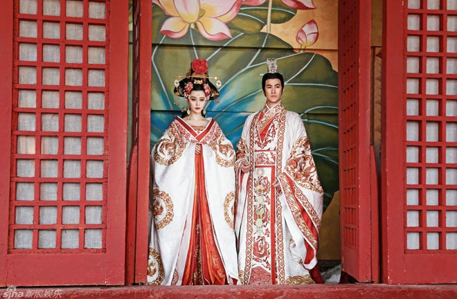 Phạm Băng Băng hóa Võ Tắc Thiên xinh đẹp, uy quyền