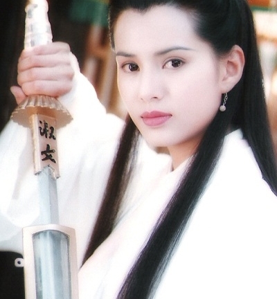 Nhan sắc của 3 phiên bản Tiểu Long Nữ