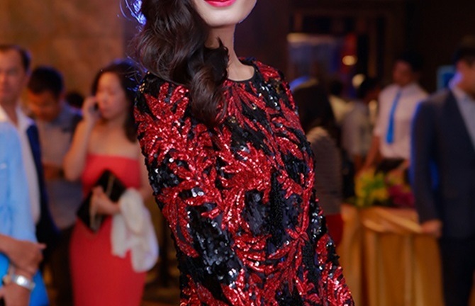 Tăng 4kg, Lê Thúy thoát khỏi thân hình