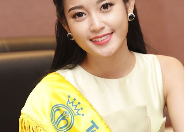 Á hậu 1 Huyền My bị triệu tập để làm rõ vụ ảnh nội y