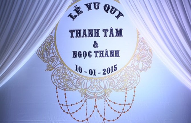 Tâm Tít nghẹn ngào trong lễ rước dâu