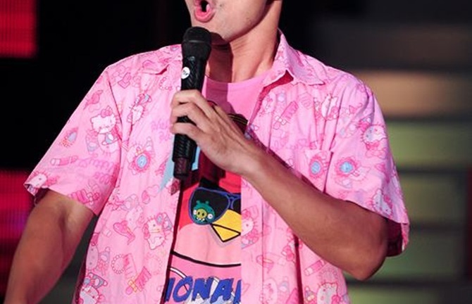Tạo hình hài hước, xì tin