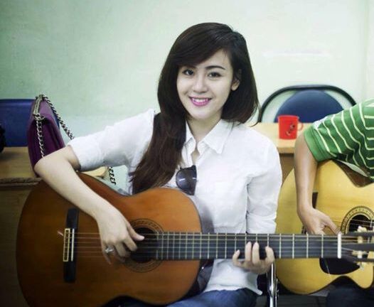 Bà Tưng 2014: Từ gái hư đến hotgirl ngoan hiền