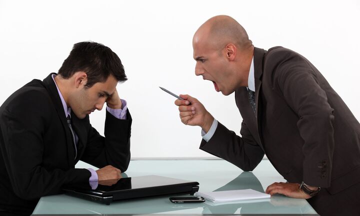 Cẩn thận với những thói quen dễ khiến sếp “phát điên”