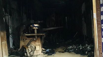 Hà Nội: Hỏa hoạn lúc sáng sớm tại cửa hàng giặt khô là hơi