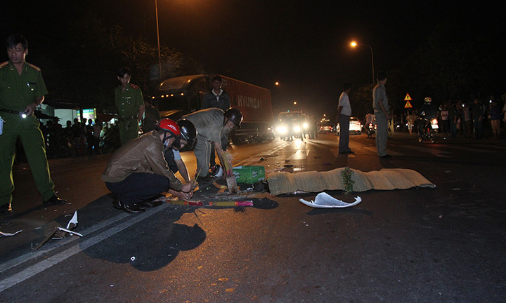 Bình Dương: Va chạm xe máy, 3 người thương vong