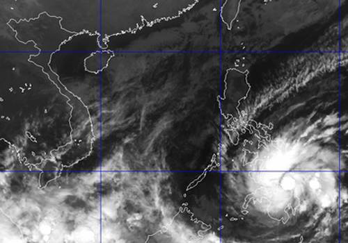 Bão Jangmi cấp 8 đang hướng vào biển Đông