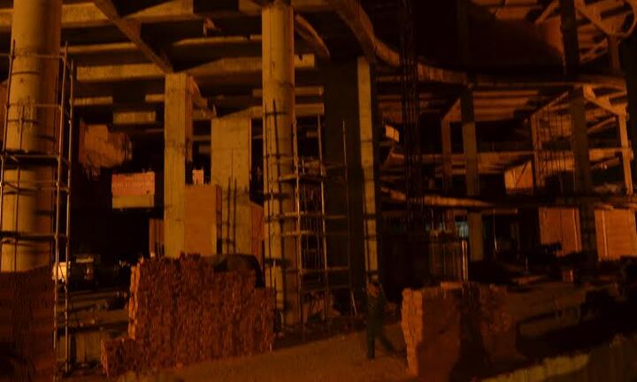 TP.HCM: Sập sàn bê tông tầng 7, công nhân hốt hoảng tháo chạy