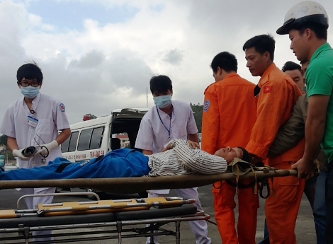 Liên tiếp cứu nạn nhiều tàu cá chết máy trôi dạt trên biển