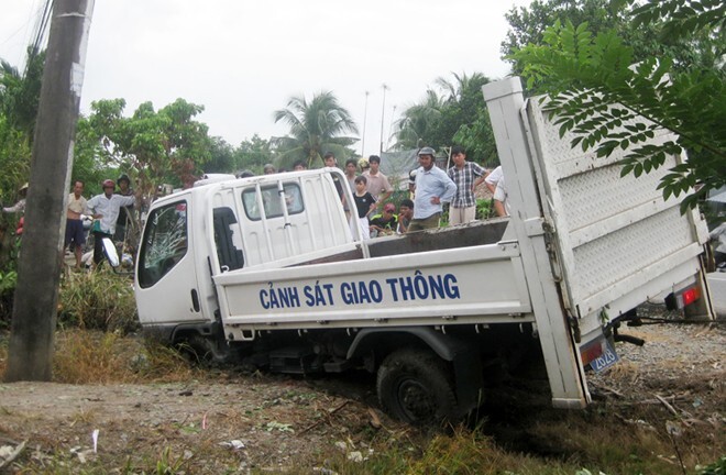 Khởi tố vụ xe CSGT tông chết nữ sinh lớp 9
