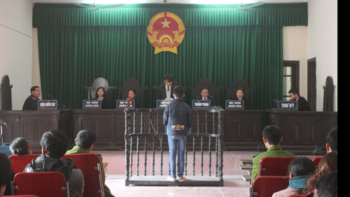 Bị chặn đánh trên đường đi học về, nam sinh lớp 9 rút dao đâm chết bạn