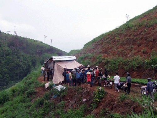 Cầm búa thảm sát khiến 3 người hàng xóm tử vong