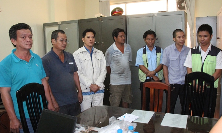 Vụ trộm xăng máy bay: Bắt 3 nhân viên Hãng hàng không Jetstar