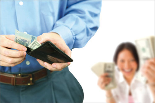 Sập “bẫy tình” của gái trẻ, giáo sư mất gần 20 tỷ đồng