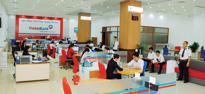Cuối năm, VietinBank hạ lãi suất cho vay