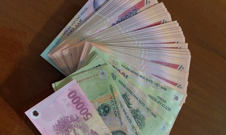 Nữ sinh lớp 8 trộm 24 triệu tiền mừng đám cưới bỏ trốn