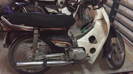 Tìm chủ nhân xe máy bỏ hoang 1 tháng không người nhận