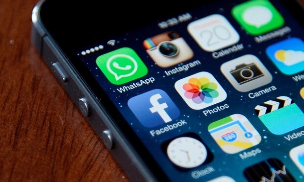 Facebook thừa nhận làm hao pin iPhone và tung ra bản vá lỗi