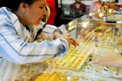 Giá vàng hôm nay (15/3): Giá vàng SJC, giá USD giữ giá