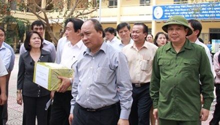 Không để người dân thiếu đói sau lũ lụt 