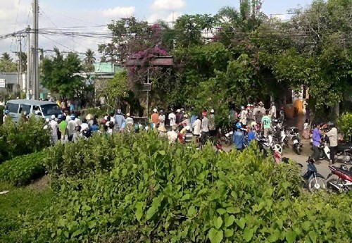 Phát hiện thi thể bà chủ quán karaoke trên người không mảnh vải