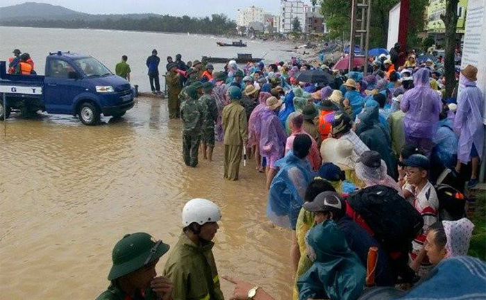 Đã đưa 1.075 du khách từ Cô Tô về đất liền