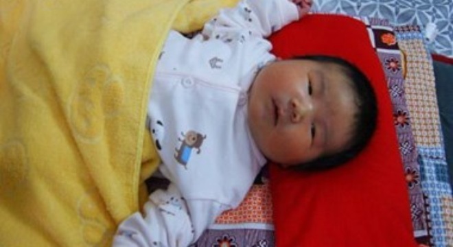 Hi hữu: Em bé chào đời nặng 6,2 kg