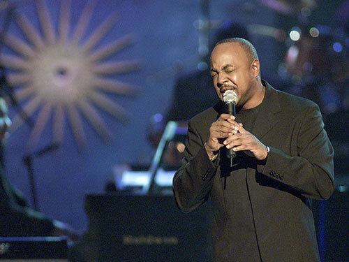 Concert của danh ca Peabo Bryson bị hủy ở TP. HCM