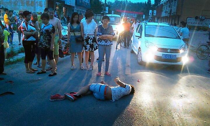 Đau xót nam thanh niên tai nạn phải tự gọi điện cho cứu hộ