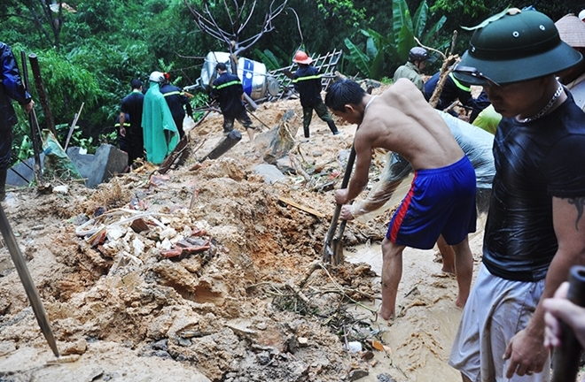 Đã tìm thấy 8/9 thi thể trong vụ sạt lở đất ở Hạ Long