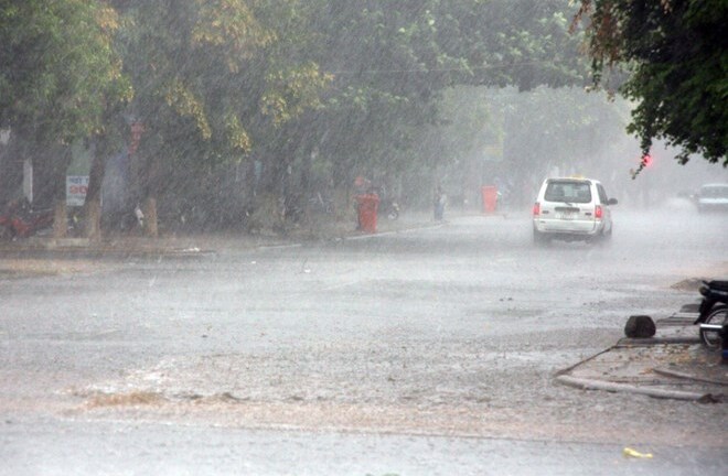 Hà Nội chỉ đạo “dốc sức” ứng phó, xử lý đợt mưa dông dịp 2/9