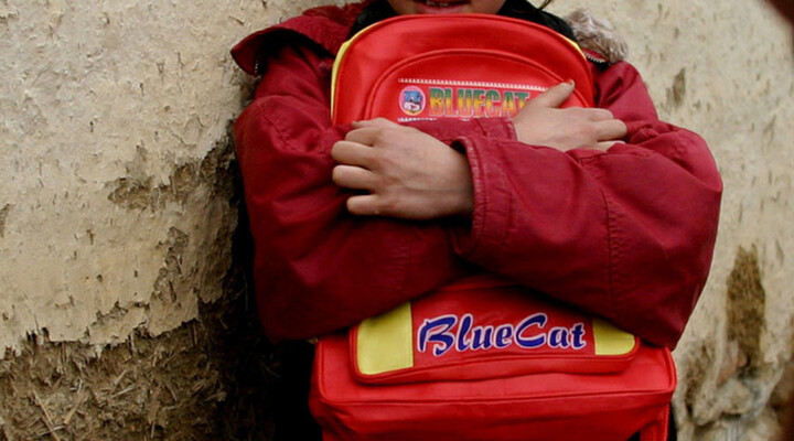 Ý: Học sinh mắc AIDS không được nhập học, gia đình 