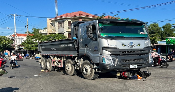 Tin tức tai nạn giao thông mới nhất ngày 9/7: Nữ công nhân gặp tai nạn tử vong trên đường đến công ty