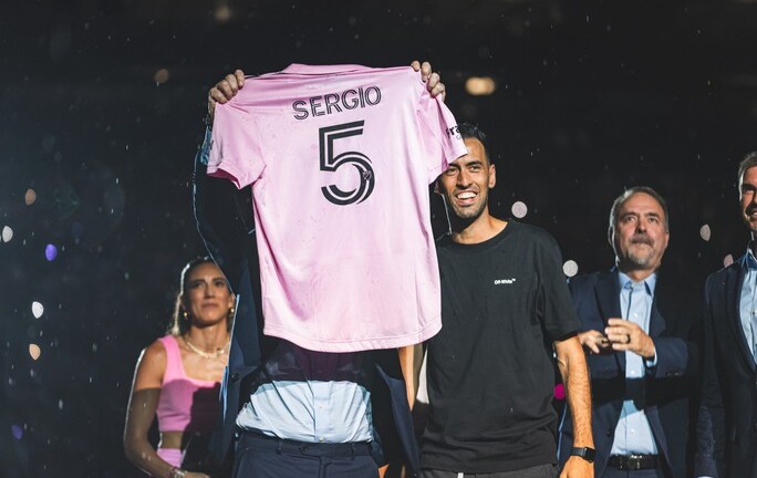 Hy hữu: MLS đăng nhầm ảnh của tiền vệ Sergio Busquets trong lễ ra mắt Inter Miami