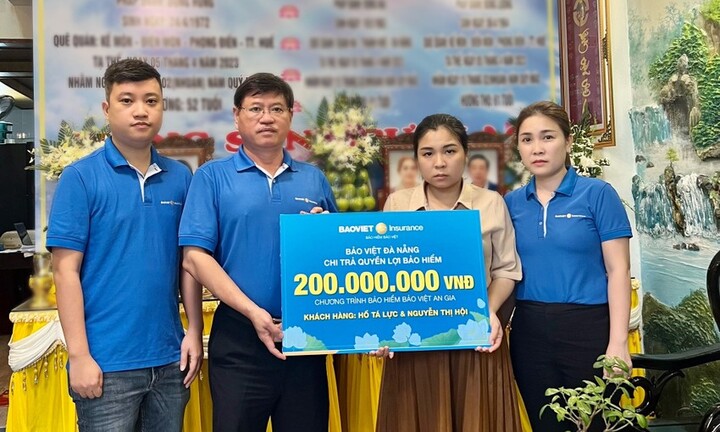 Vụ rơi trực thăng ở Hạ Long: Bảo hiểm bồi thường 200 triệu đồng cho 2 nạn nhân