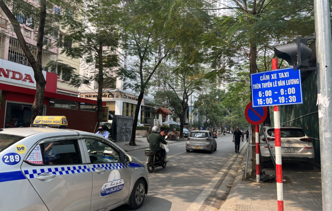 Hà Nội thí điểm bỏ quy định cấm taxi trên 9 tuyến phố